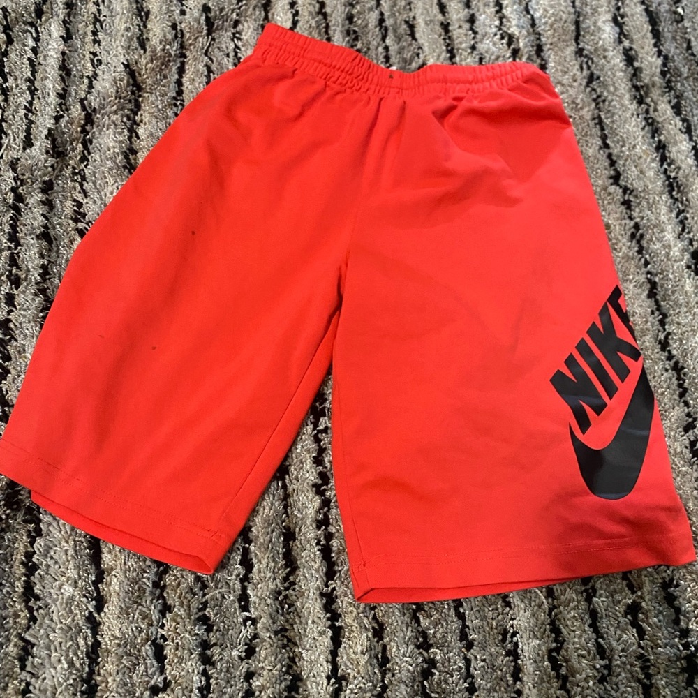Orange/Pink Nike SB Shorts (Boys L)